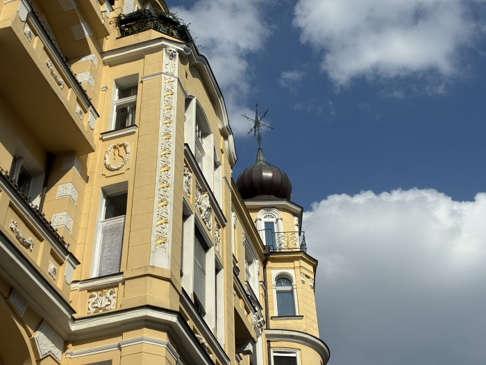 Weder das iPhone noch das Pixel haben eine Telekamera - mit geringer Vergrößerung wie hier 2x lassen sich aber noch gute Aufnahmen machen. (Bild: Tobias Költzsch/Golem.de)